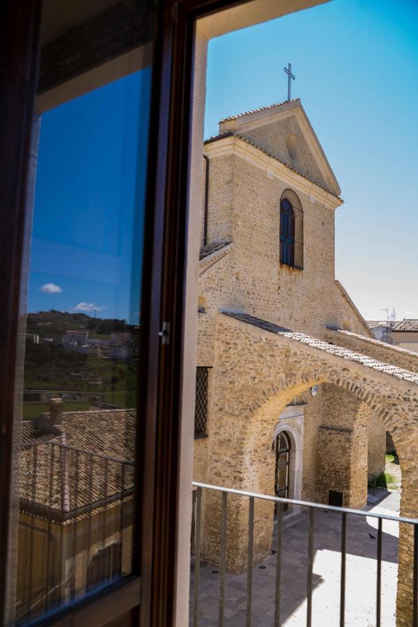 Palazzo Laureano - Dimora Storica Hotel Tricarico Bagian luar foto